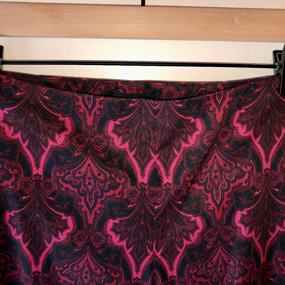 NWT Black/pink paisley pants *Size 2* Talbots